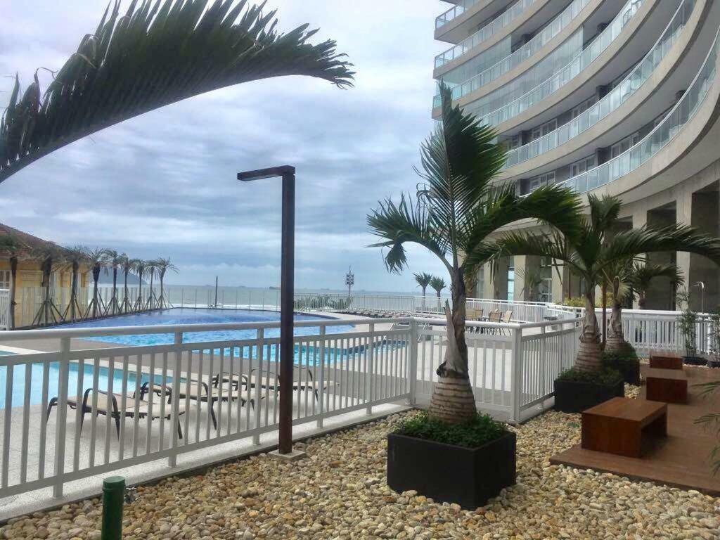 Maravilhoso Apto Vista Mar Jacuzzi Wi Fi Pe Areia Santos  Luaran gambar