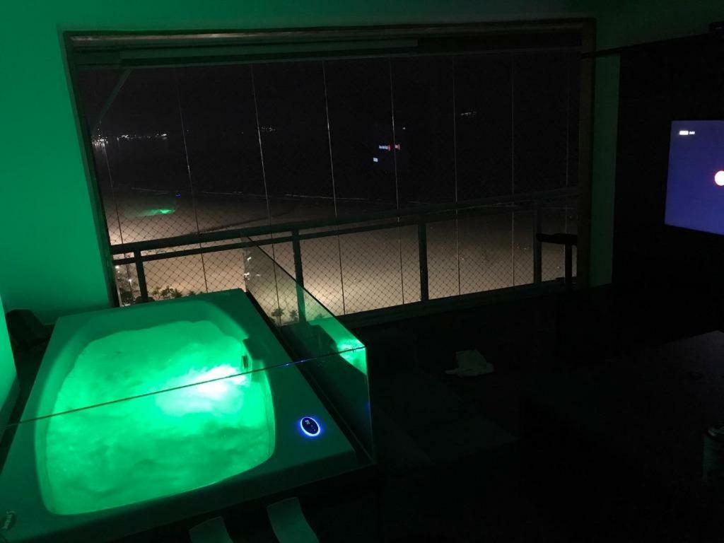 Maravilhoso Apto Vista Mar Jacuzzi Wi Fi Pe Areia Santos  Luaran gambar